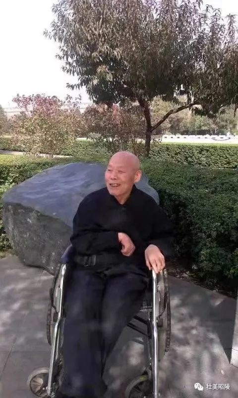 作者简介作者简介:张长礼,1969年出生,赵镇中学高88级毕业,礼泉县赵镇