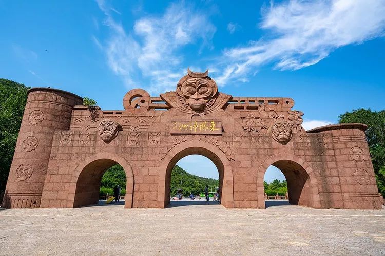 这条高铁线开通了,去美猴王的故乡看花果山,太美了