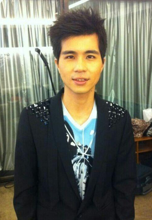 一次》在内地市场引起轰动以后,导演陈朱煌潜心打造了这么一部催泪剧