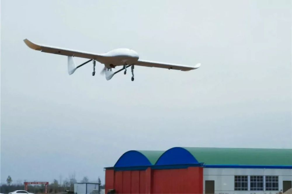 网易新闻等媒体报道的:西安航空学院自主设计制造的"西航一号"无人机