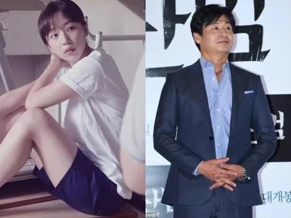 曹秀香与朴赫权于今年3月份才曝光了恋情,虽然当时被问及恋情相关问题