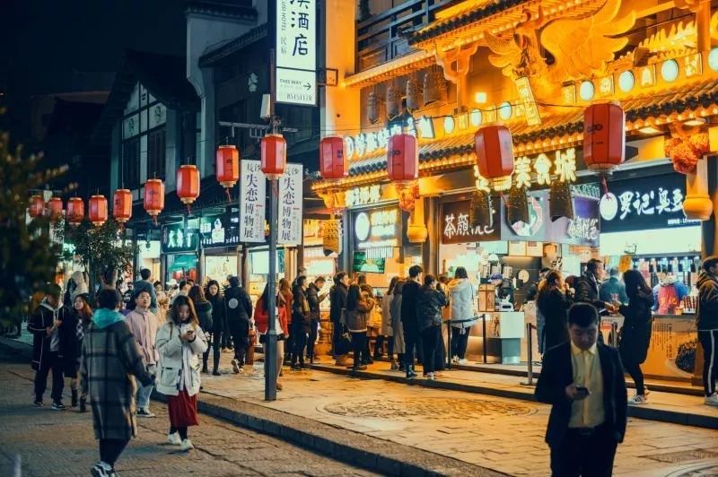 长沙太平街坡子街成为全国首条落地的大众点评必吃街