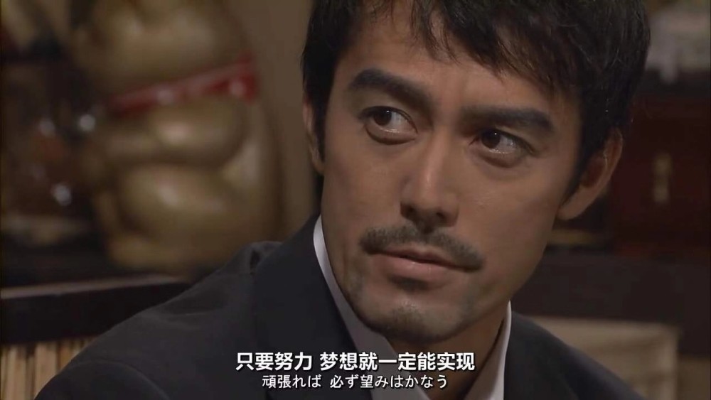 32岁长泽雅美现身东京齐刘海减龄,《龙樱