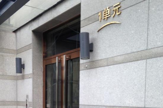 郭美美罕见晒豪宅内景，简单朴素墙纸已经起皮，与1100万价格不符（组图） - 2