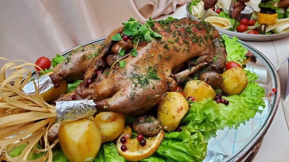 准备好纸巾擦口水这一波俄式大餐让人欲罢不能