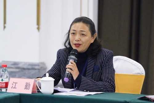 江西省委信访局副局长江勤建好网络阵地为民服务解难题