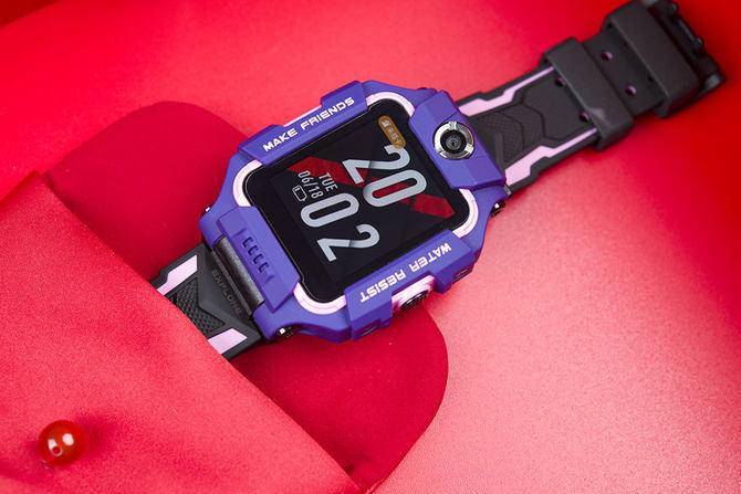 体验小天才电话手表z6新年版:家长和小朋友都喜欢的过年礼物_腾讯新闻