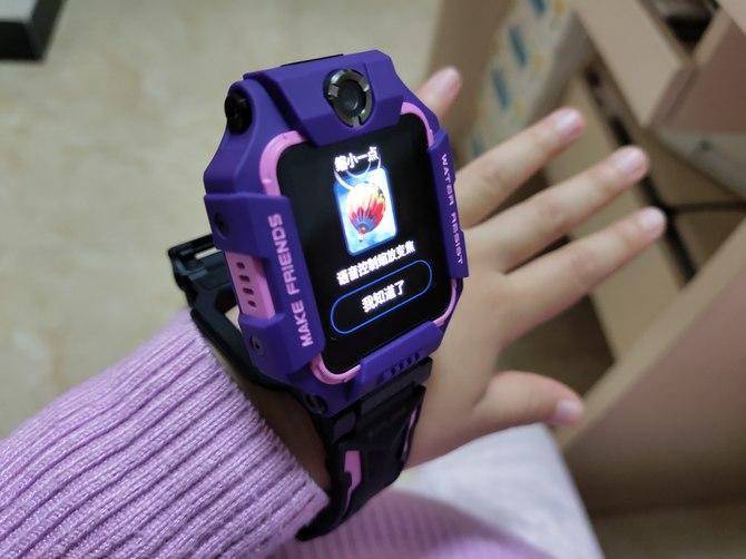 体验小天才电话手表z6新年版:家长和小朋友都喜欢的过年礼物_腾讯新闻