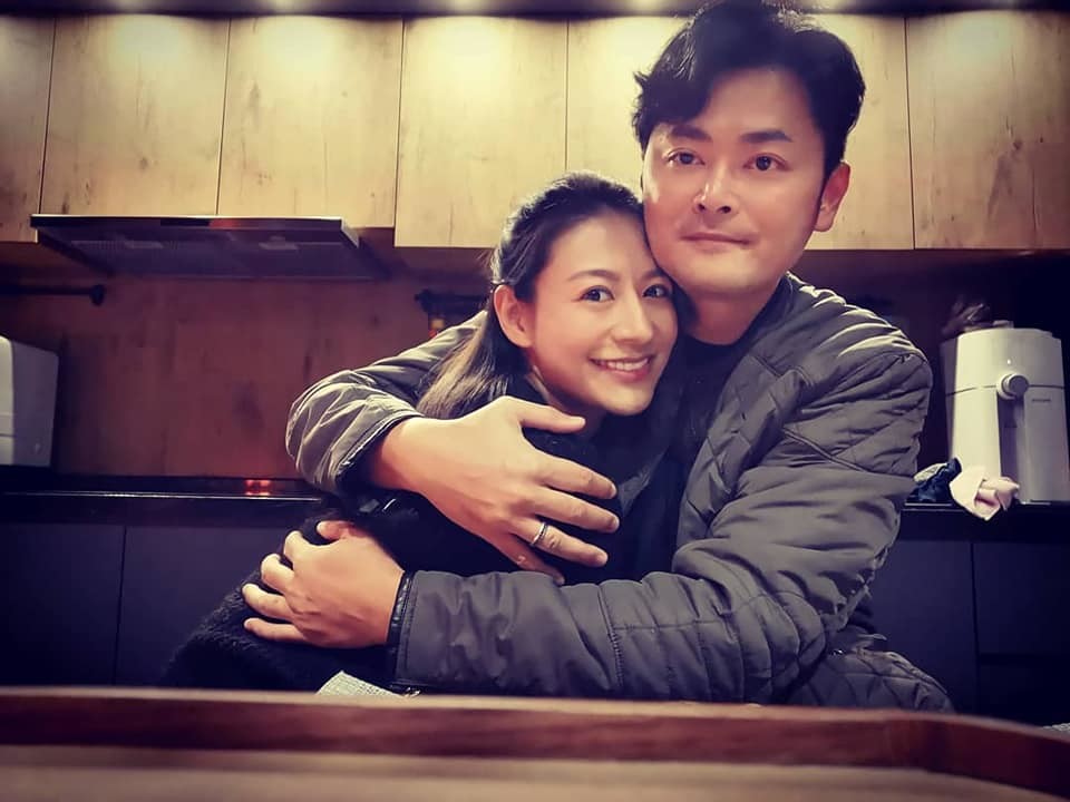 与萧润邦结婚一周年 江若琳赞老公好浪漫