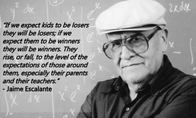 这个凡人的名字,叫詹姆·埃斯卡拉特(jaime escalante).