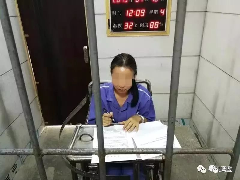 ɫƼƷ紫 Ůӷֱչ30˻