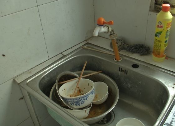 家里装了新水表却迟迟没水用相关负责人要想用水得先道歉