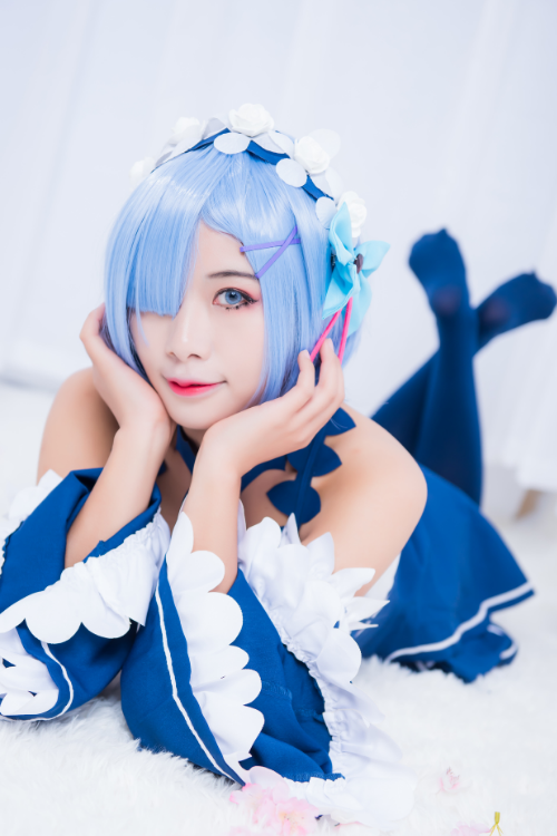 动漫蕾姆真人cosplay,长相清纯的可爱少女