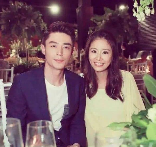 林心如为霍建华庆生称呼超甜,夫妻甜蜜对视恩