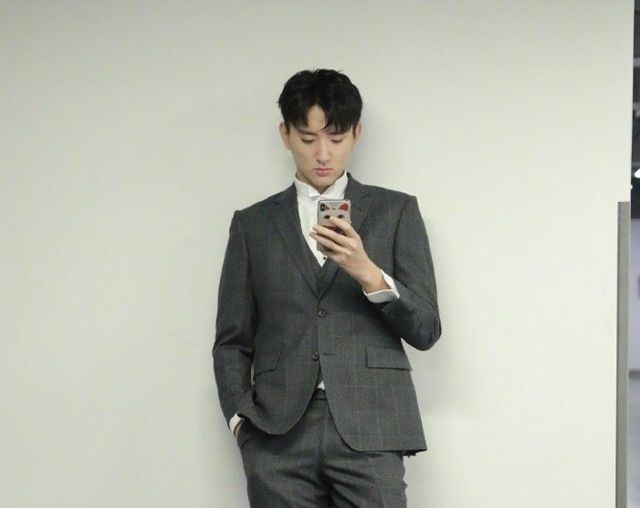 于小彤海陆分手一年后,两人差距太大,海陆让人心酸!