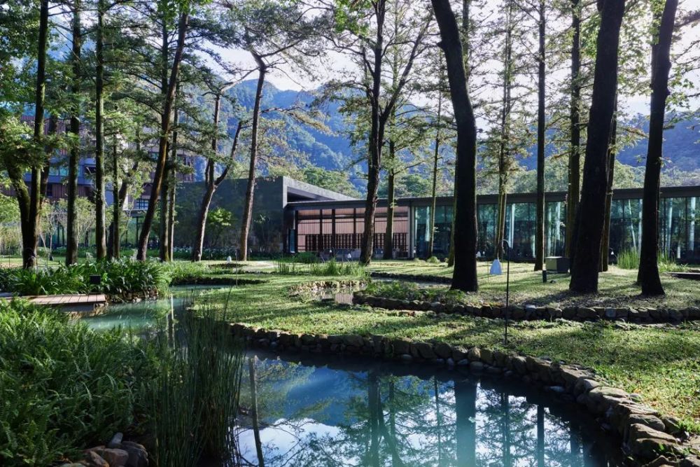 漂浮于山间感受与世隔绝的梦幻温泉虹夕诺雅台中谷关