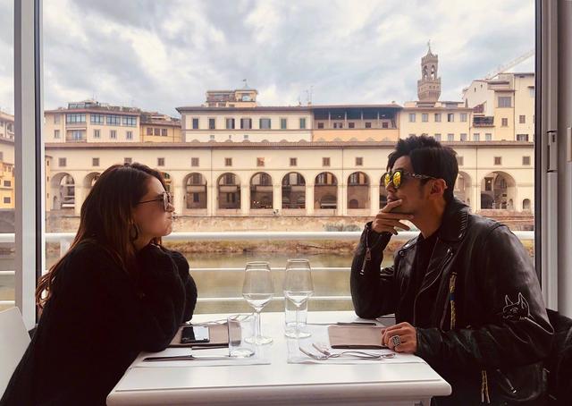 周杰伦歌不好听,昆凌不假思索回怼,太霸气