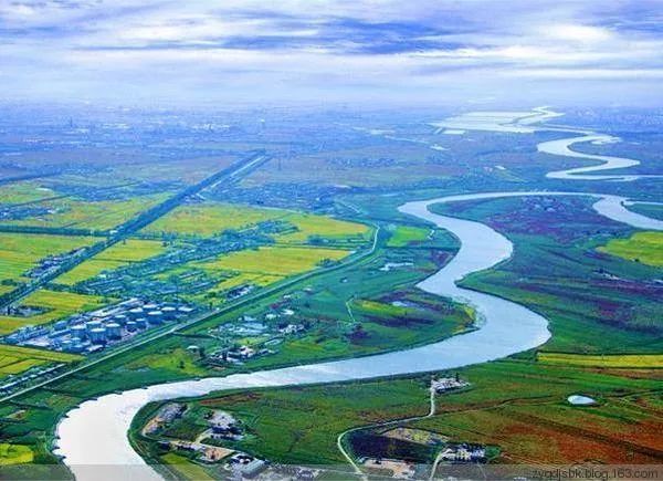 辽河古名大辽水,汉代称大辽河,五代以后称辽河,清代称巨流河.