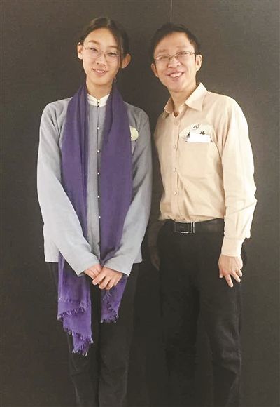 我们都知道父母是孩子最好的老师,也正是父母的言传身教让武亦姝有了