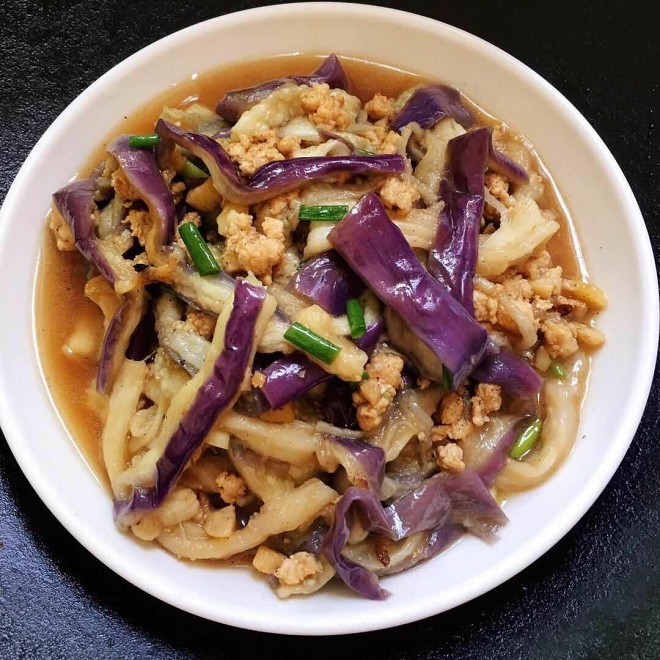 下饭菜,肉末蒸茄子,简单美味营养,比肉下饭的素菜菜谱,动手吧