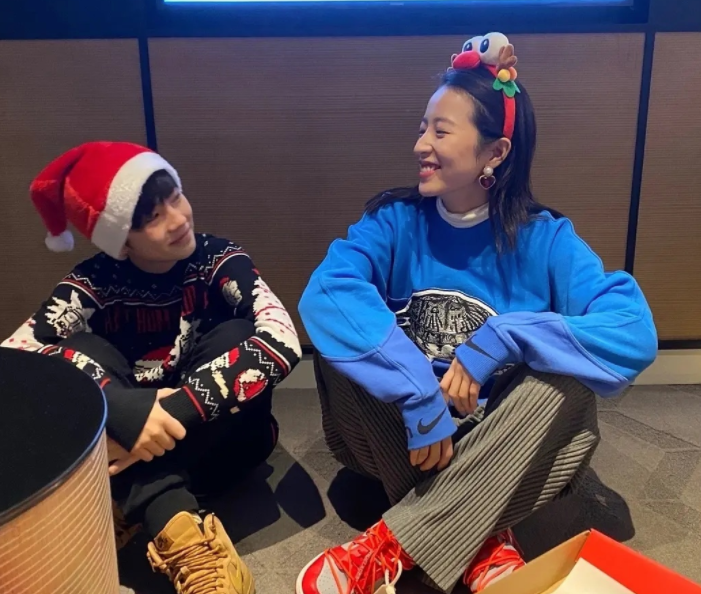 周雨彤是全家最丑看到弟弟照片曝光后我真相信了