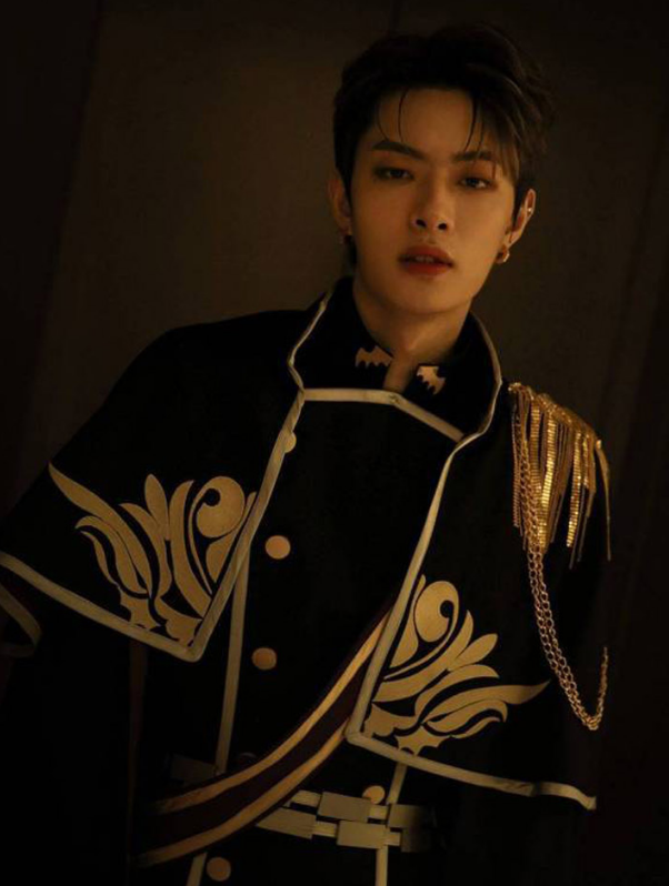 偶像明星木子洋帅气写真,气质时尚优雅,魅力十足