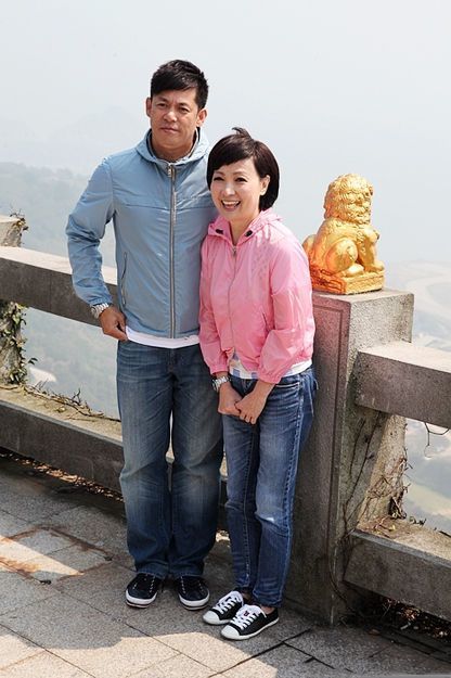 或许是迫于舆论压力,王美华跟汪建民分手后一直都