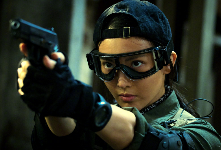 有种"鲨鱼肌"叫金晨的马甲线,和张云龙站一起对比:网友纷纷竖起大拇指