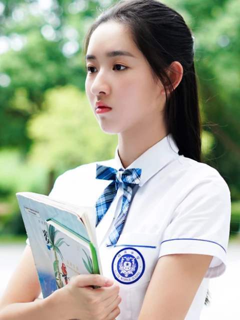 有种整容叫少年派邓小琪穿上私服晒近照神仙身材是心动啊