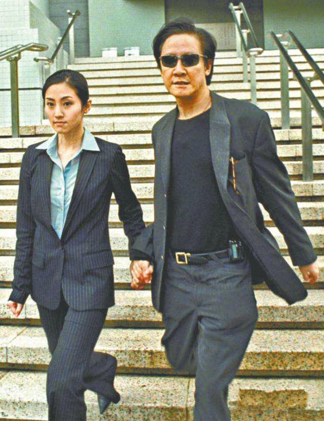 李连杰经纪人被枪杀,梅艳芳被掌掴,为何却没人敢招惹张敏?