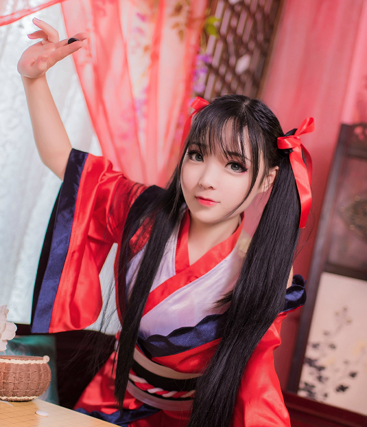 游戏天涯明月刀人物cosplay古装女孩长相清纯十足