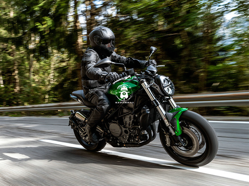 摩托车跑车排行榜_性价比超高的几款入门级摩托跑车推荐(2)