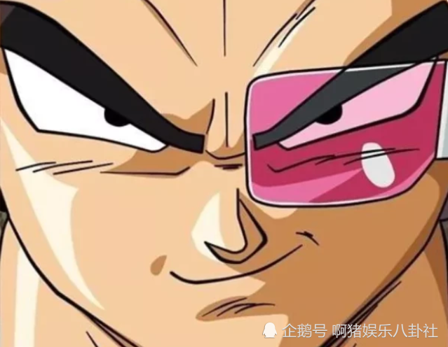 龙珠》里面的贝吉塔,而这个红指甲就是贝吉塔的一个红眼睛,果然泰国