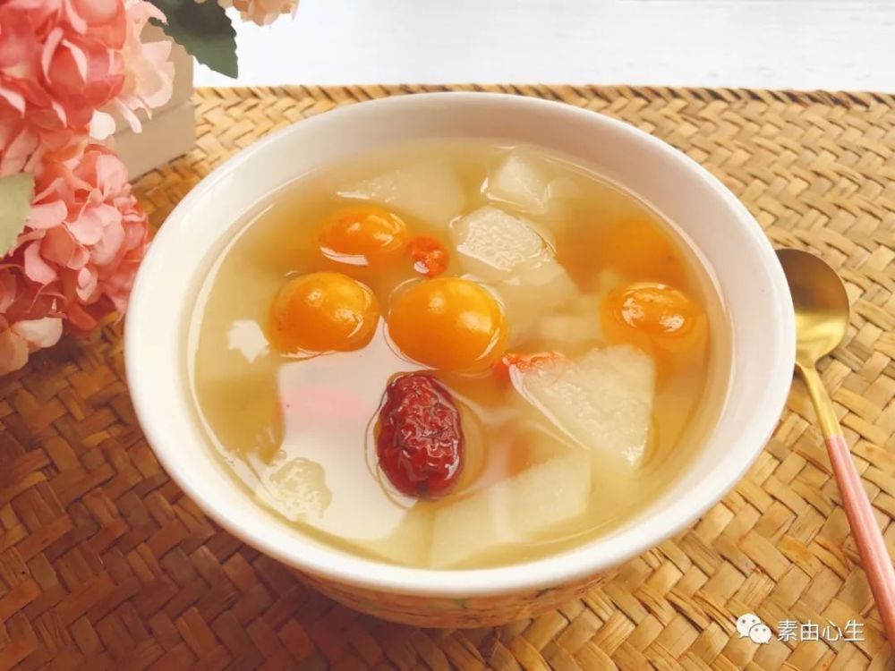 冬天寒冷干燥易咳嗽,多给家人煮这汤水,润肺止咳还能健胃消食!