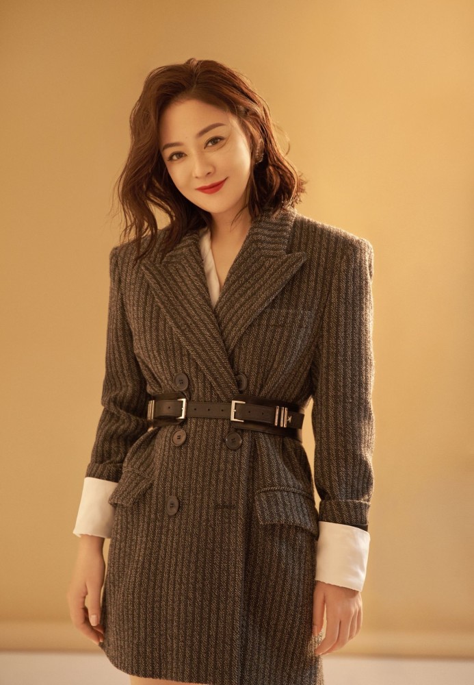 陈佳妍奶奶你的穿搭我不想夸了因为没词喽