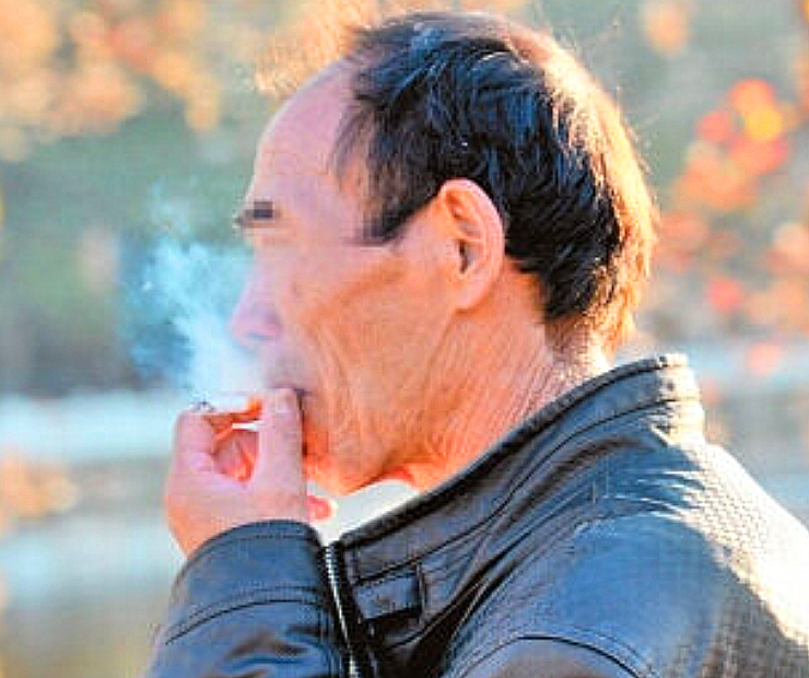 男生烟瘾犯了试试这4招不用戒烟肺部痛快呼吸