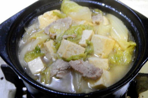 冬季不容错过的美味,用白菜做一锅砂锅菜吧!好吃还不腻