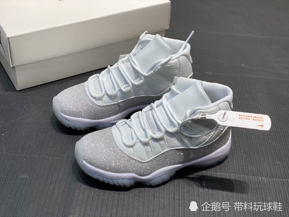 一雙可以當婚鞋的aj喬11aj11閃銀滿天星真碳板開箱測評