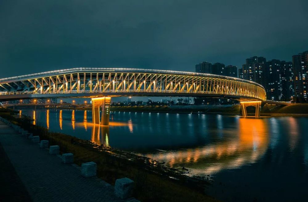 浏阳河汉桥成"网红打卡地"!随手一拍皆为风景!