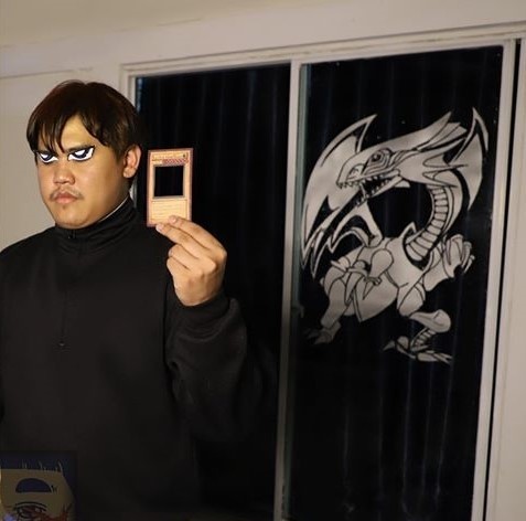 泰国小哥再出灵魂cos手绘青眼白龙并将自家猫主子拿来当加布兽