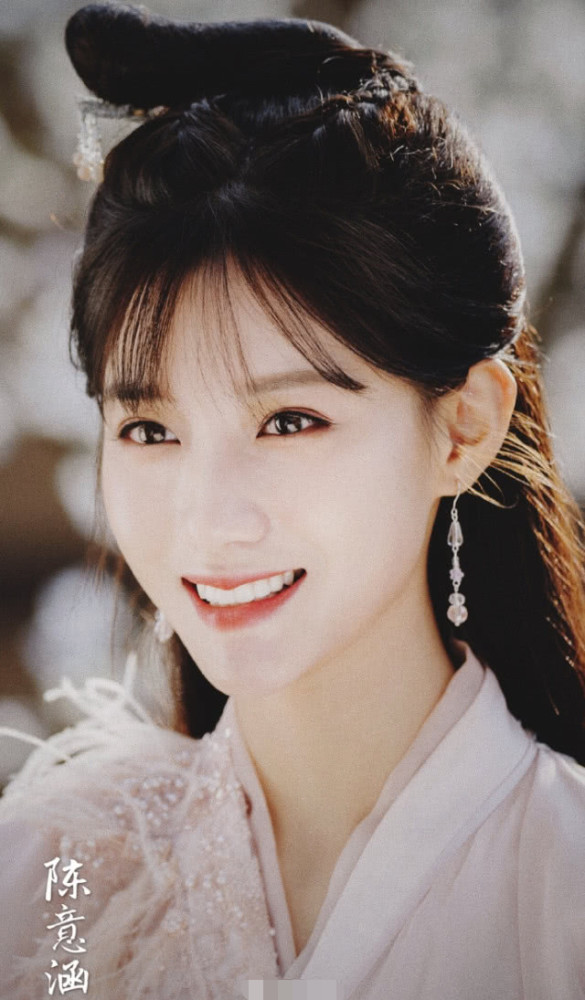 《且听凤鸣》古装定妆照出炉,杨超越,傅菁,陈意涵谁最可以?