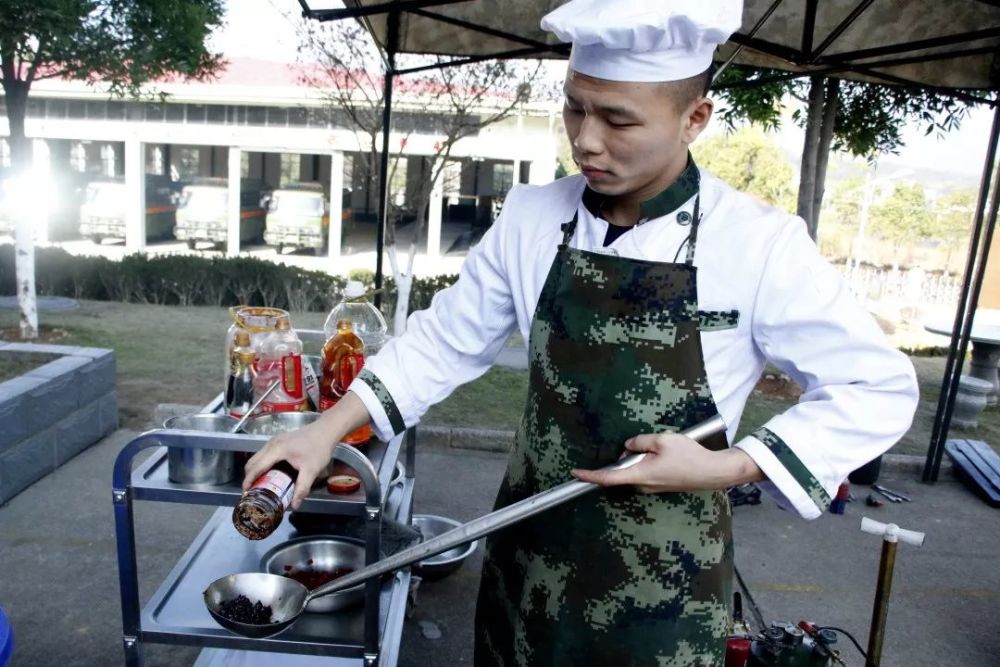 炊事班长的战斗