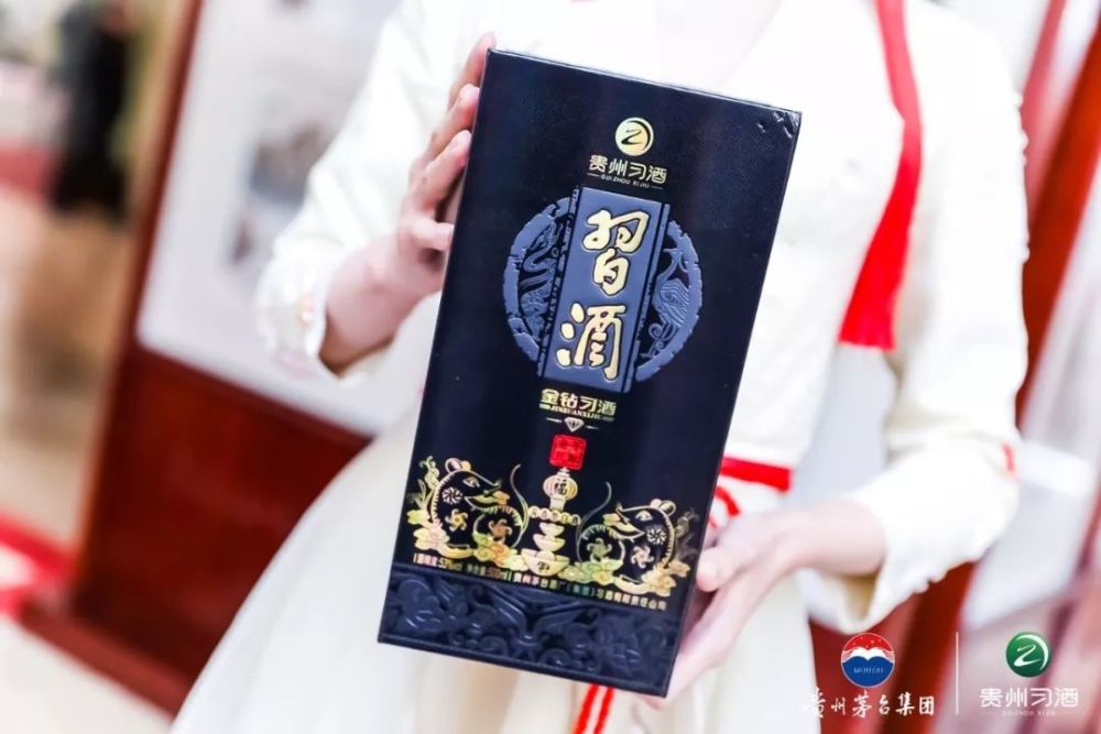 "庆帝"陈道明签约代言,习酒鼠年生肖酒"打卡"泉城!