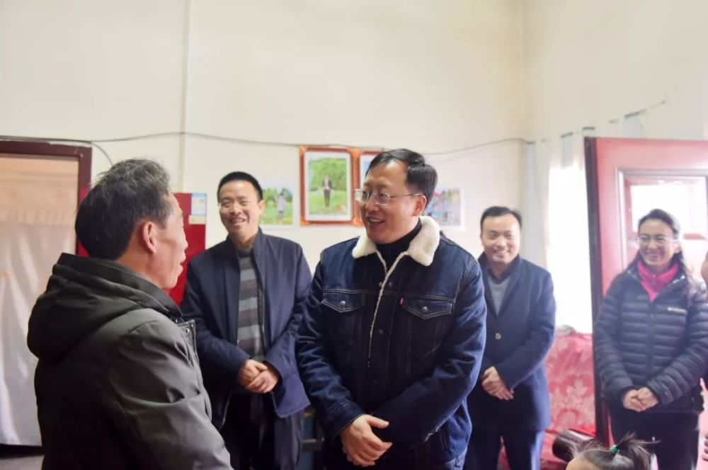 翟玉龙深入赤水源镇倮倘村,板桥村检查,走访,督导