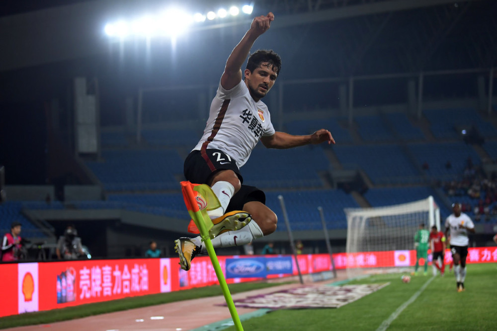 阿洛伊西奥离开华南虎 何不去西班牙人试水?中