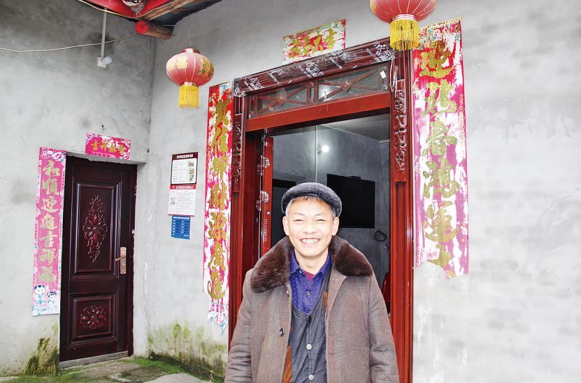 黄荣良  退休教师  76岁年纪大了,没有其他愿望