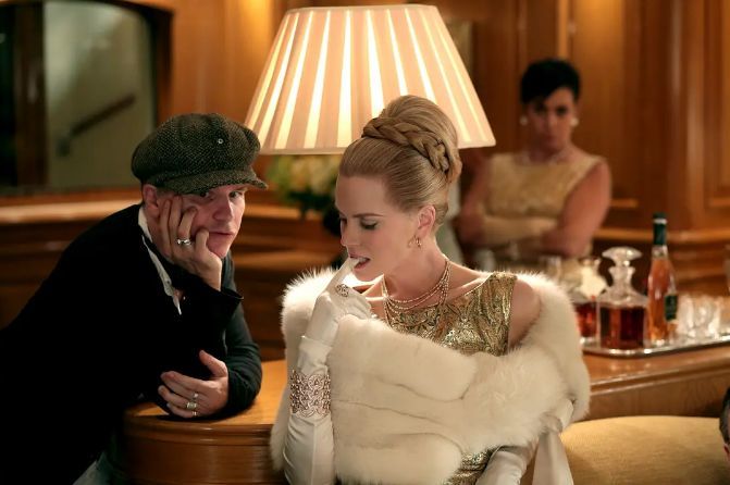 凯利的女演员,包括查理兹·塞隆,杰西卡·查斯坦,艾米莉·布朗特