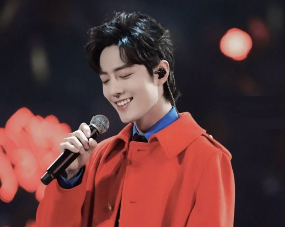 肖战开场只唱了半首歌,杨紫和李现分庭抗礼,朱