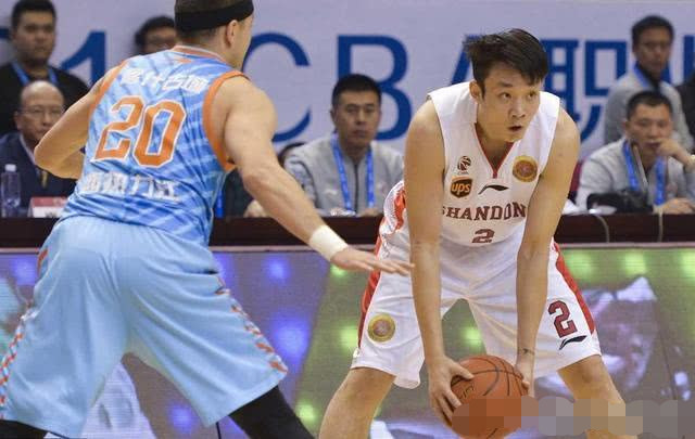 面对球迷质疑,经纪人睢冉社交媒体回应小丁去向?