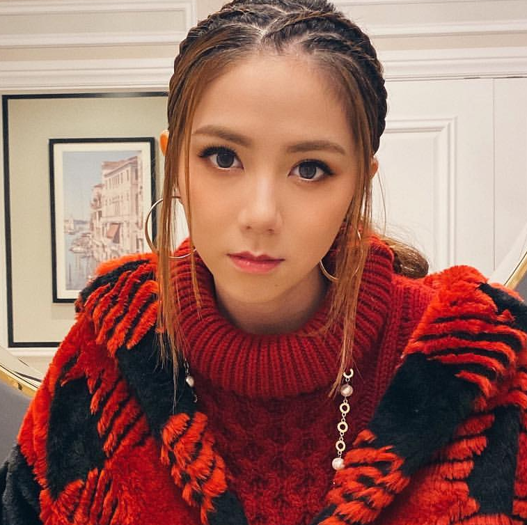 邓紫棋走红前旧照被疯传!看清颜值那刻,才知啥叫男生的心头肉